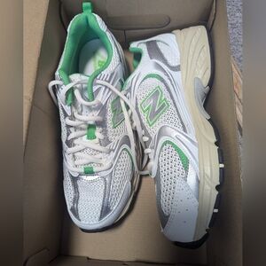 New Balance 530